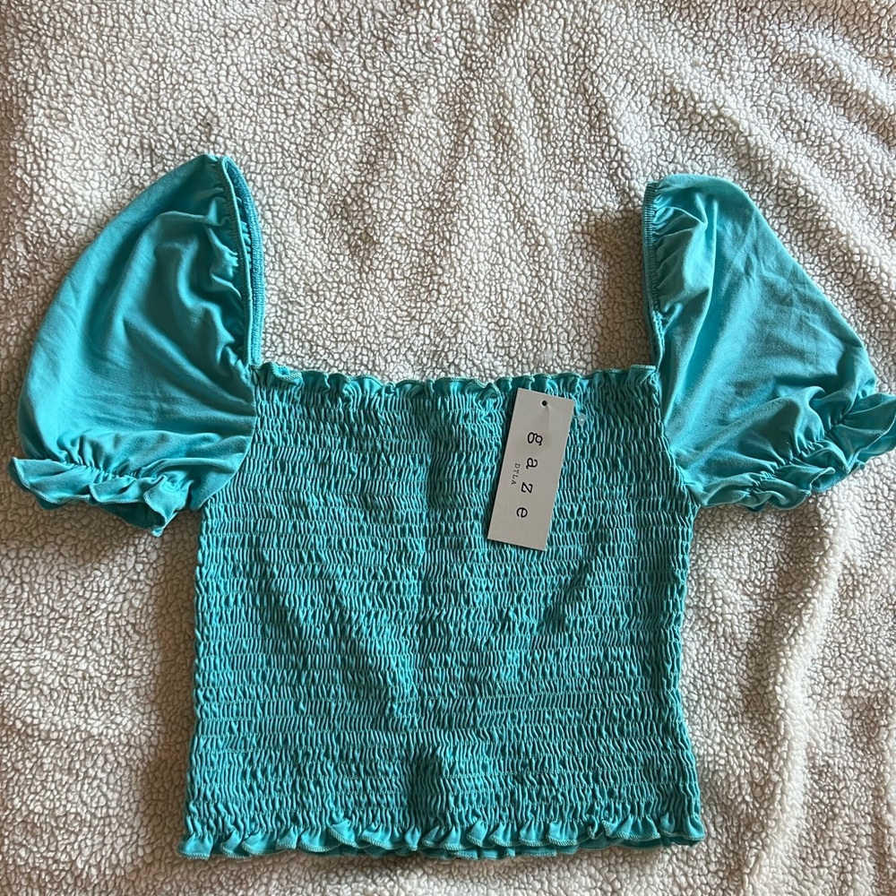 Brand new top